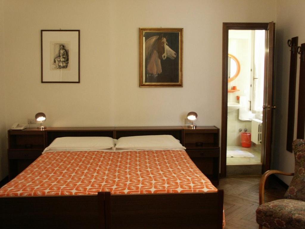Albergo Corona Salsomaggiore Terme Bilik gambar