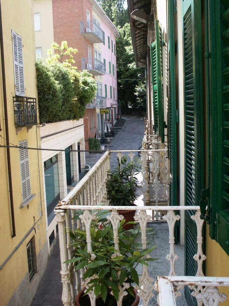 Albergo Corona Salsomaggiore Terme Luaran gambar