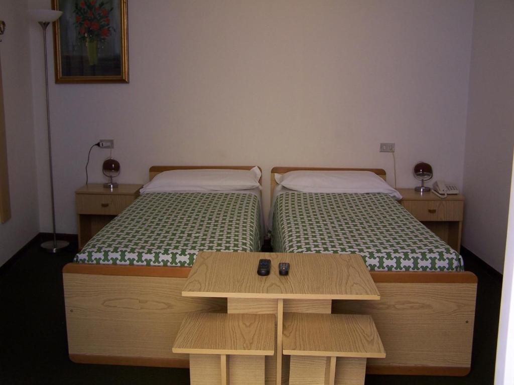 Albergo Corona Salsomaggiore Terme Bilik gambar
